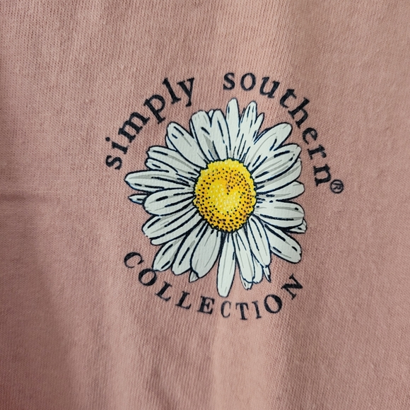 Simply Southern Pink Long Sleeve and White Daisies Medium - Picture 3 of 5